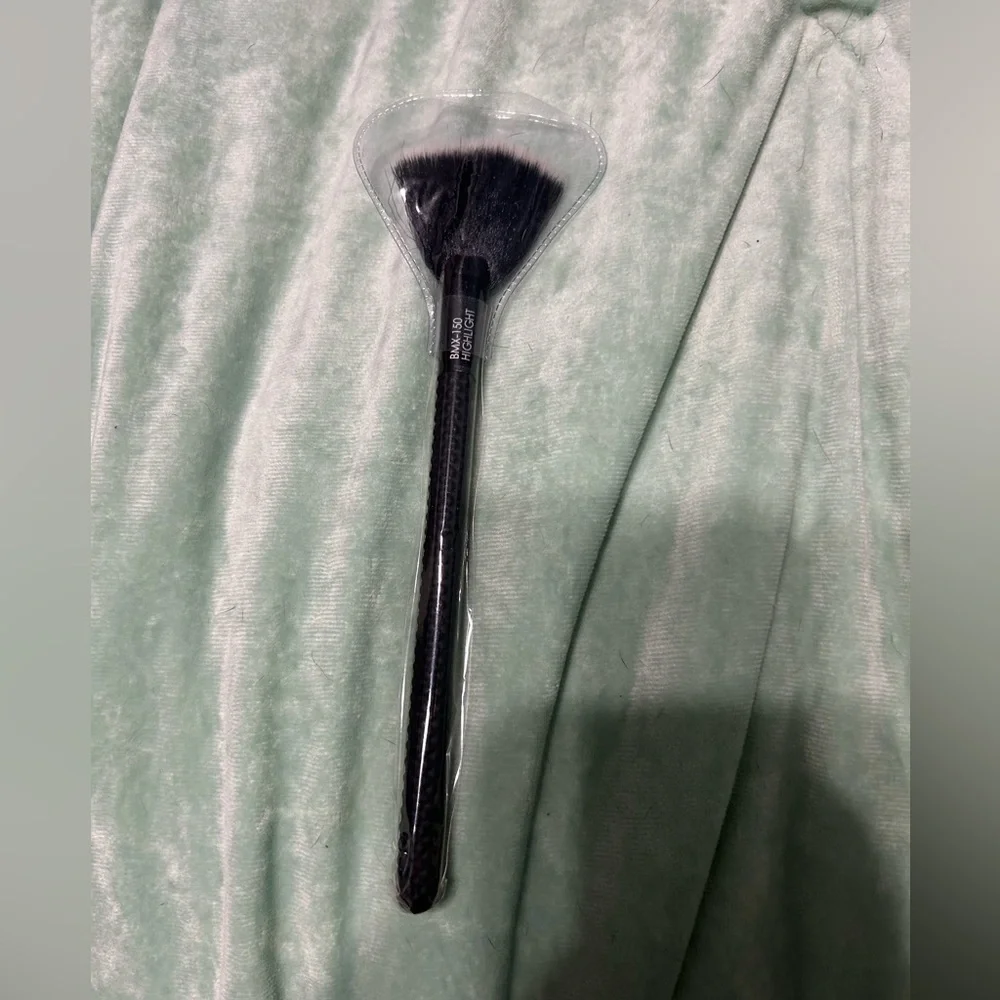 moda brush • pro highlight brush | bmx-150